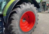 Claas Arion 650