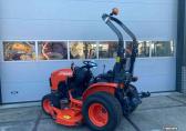 Kubota B2261  compact traktor    tuinbouw traktor maaier